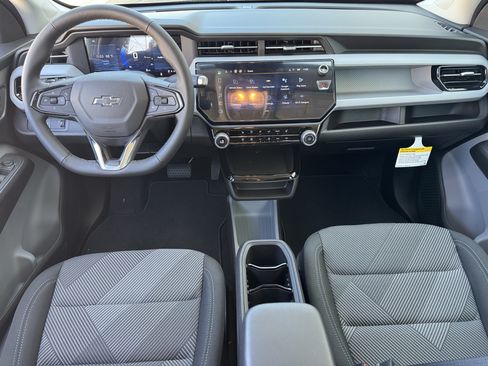 New 2027 Chevrolet Bolt LT w/ Comfort Package FWD image 17