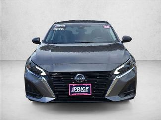 Used 2025 Nissan Altima 2.5 SV FWD video 2