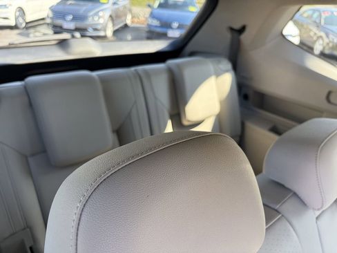 Used 2019 Volkswagen Atlas SE w/ Towing Package image 23