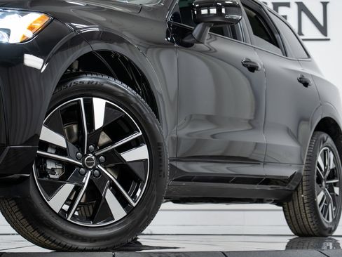 New 2026 Volvo XC60 B5 Core w/ Climate Package image 27