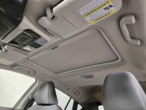 New 2025 Subaru Crosstrek 2.0i Premium image 9