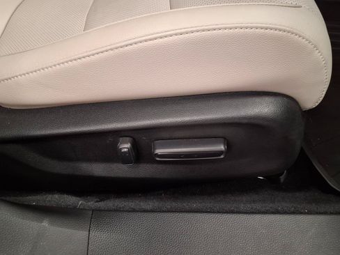 Used 2022 Honda Accord EX-L image 11