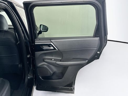 Used 2024 Mitsubishi Outlander SE Black Edition AWD/4WD image 33