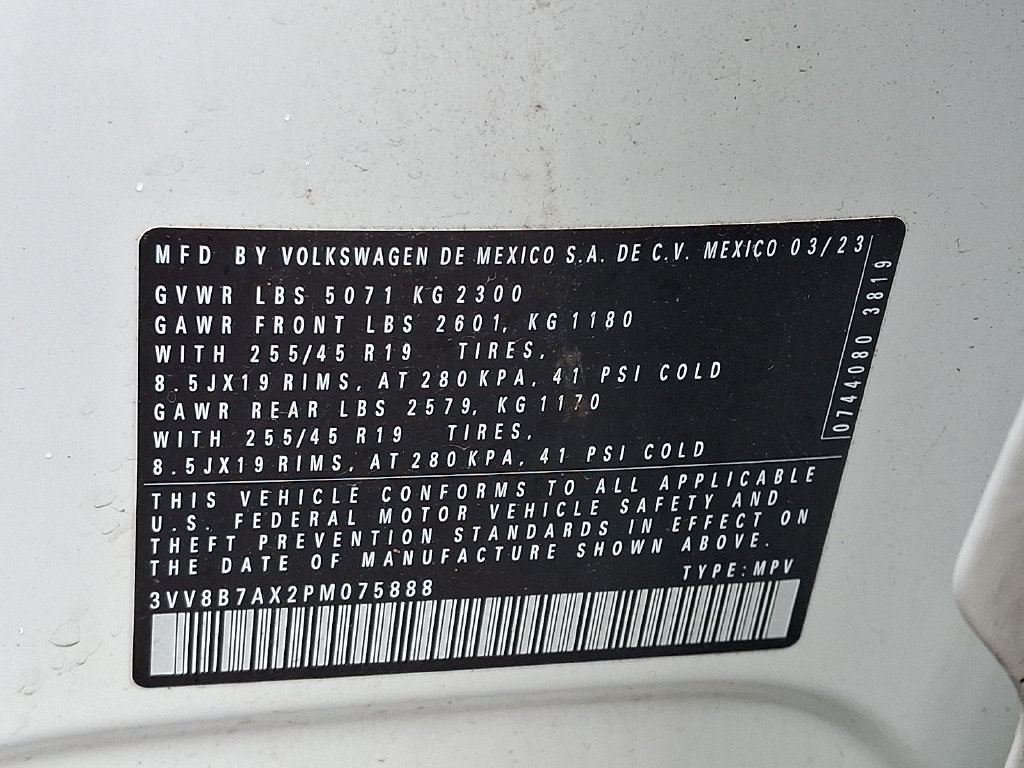 Used 2023 Volkswagen Tiguan SE R-Line AWD/4WD image 28