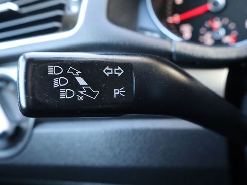 Used 2018 Volkswagen Passat 2.0T R-Line image 31