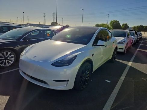 Used 2023 Tesla Model Y Performance AWD/4WD image 1