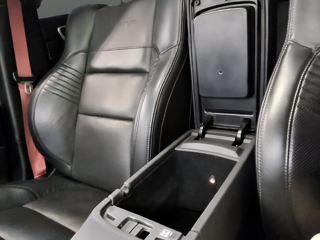 Used 2019 Jeep Grand Cherokee SRT AWD/4WD image 32