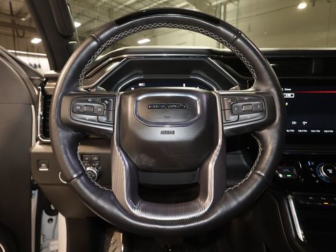 Used 2024 GMC Sierra 1500 Denali Ultimate AWD/4WD image 10
