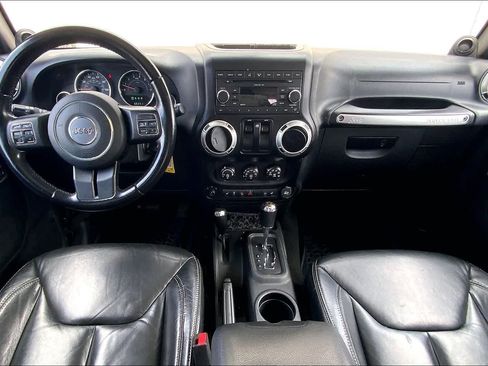 Used 2013 Jeep Wrangler Sahara w/ Connectivity Group AWD/4WD image 10