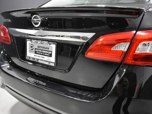 Used 2019 Nissan Sentra S w/ Appearance Package image 12