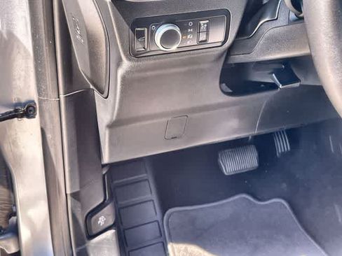 Used 2022 Ford Escape SE w/ Convenience Package FWD image 29