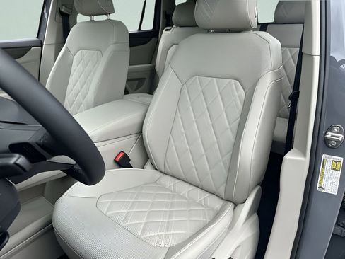 New 2026 Volkswagen Atlas SEL Premium R-Line image 11