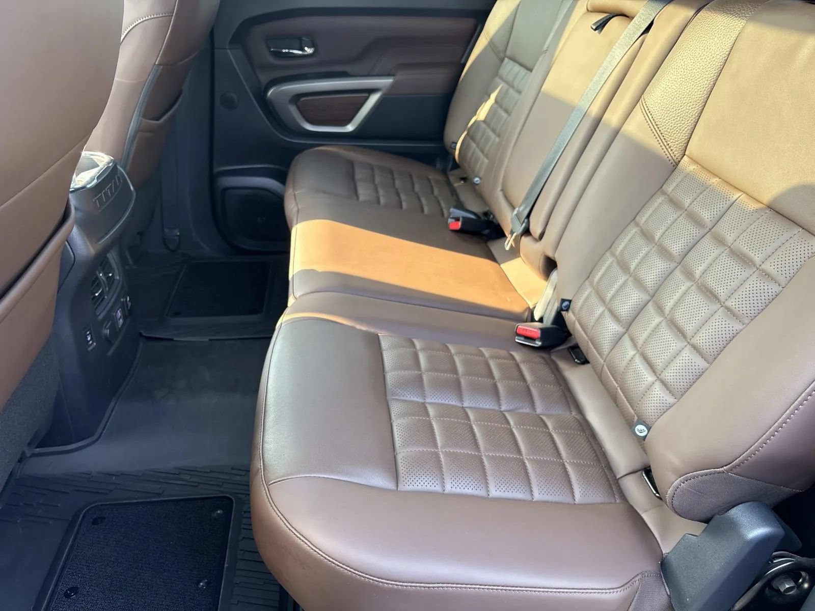 Used 2023 Nissan Titan Platinum Reserve w/ Moonroof Package AWD/4WD image 19