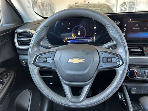 Used 2024 Chevrolet TrailBlazer LT w/ Driver Confidence Package image 25