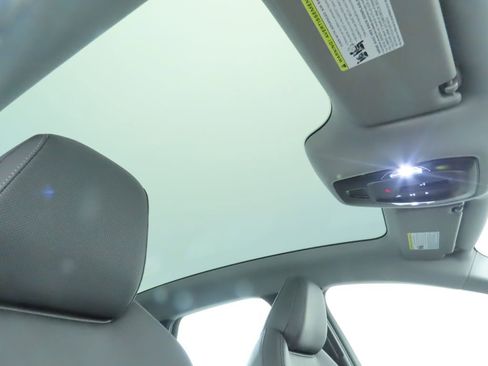 Used 2025 Audi A6 e-tron Premium Plus w/ Premium Plus image 20