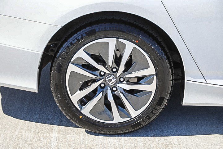 Used 2022 Honda Accord Hybrid image 11