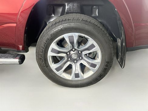 Used 2023 RAM 1500 Limited AWD/4WD image 11
