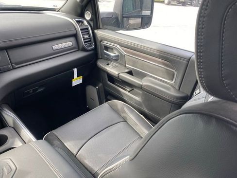 New 2026 RAM 3500 Laramie AWD/4WD image 35