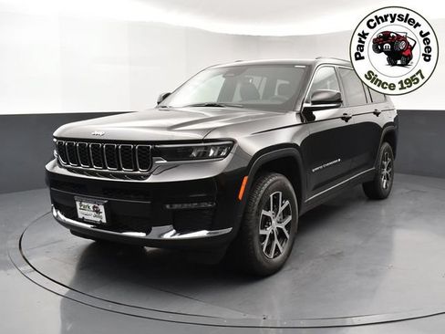Used 2025 Jeep Grand Cherokee L Limited AWD/4WD image 3
