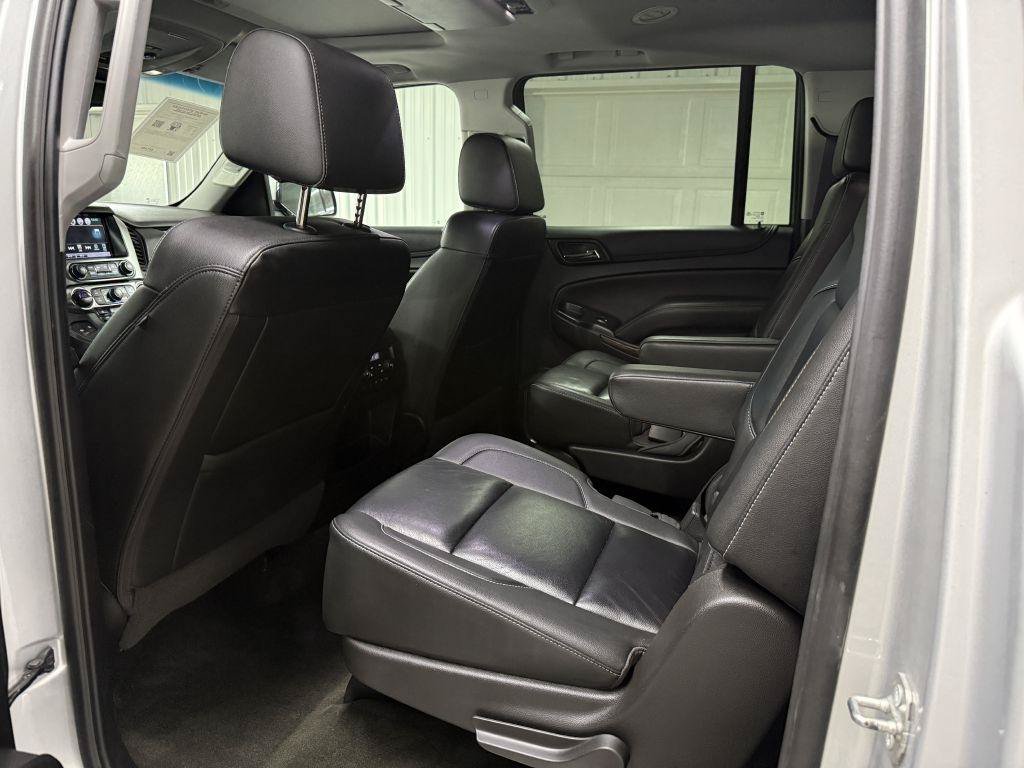 Used 2017 Chevrolet Suburban LT w/ LT Signature Package AWD/4WD image 29