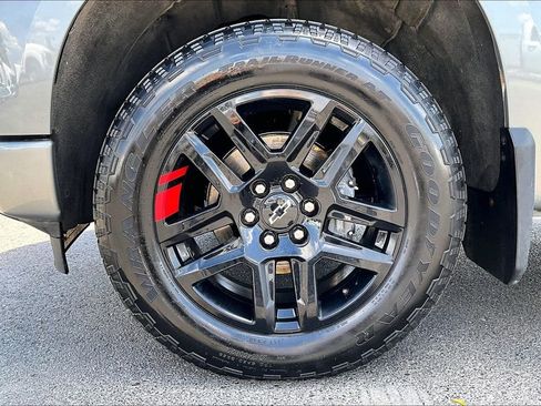 Used 2024 Chevrolet Silverado 1500 RST w/ Redline Edition AWD/4WD image 34