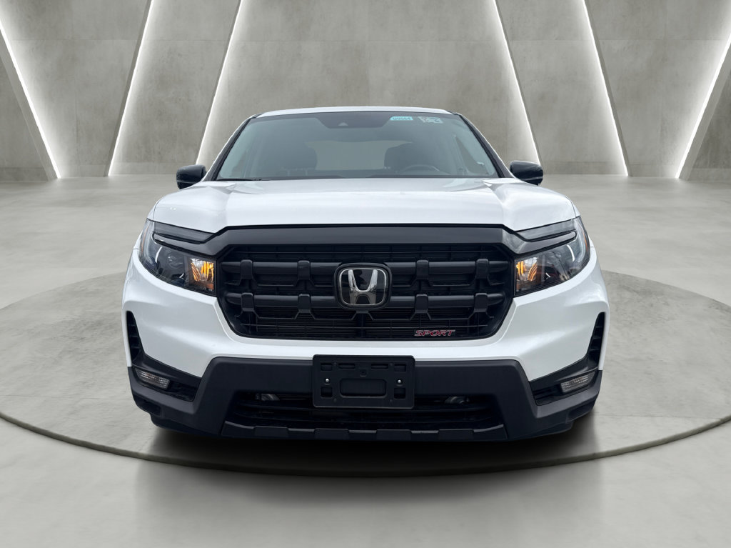 Used 2025 Honda Ridgeline Sport image 2