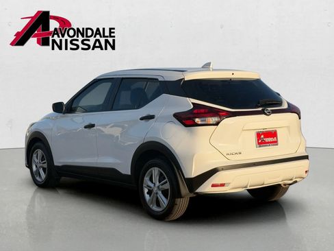 Certified 2025 Nissan Kicks Play S FWD image 3