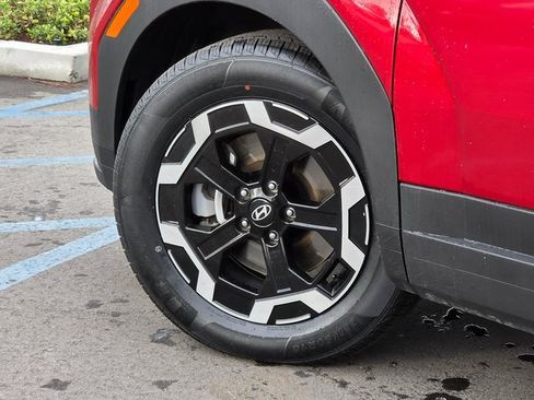 Used 2025 Hyundai Santa Fe SEL image 8