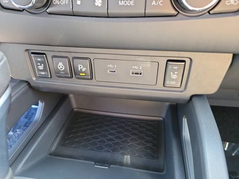 New 2026 Nissan Frontier SV w/ SV Convenience Package AWD/4WD image 19