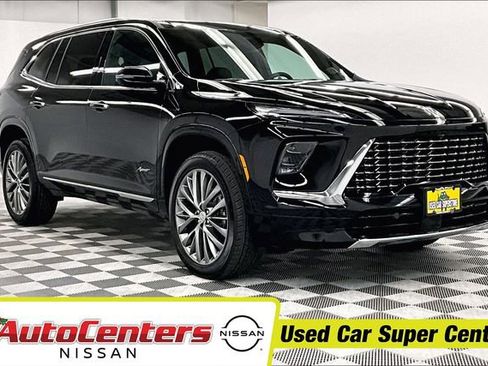 Used 2025 Buick Enclave Avenir w/ Trailering Package, 5000 lbs. AWD/4WD image 1
