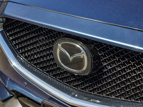 Used 2021 MAZDA CX-5 Signature image 9