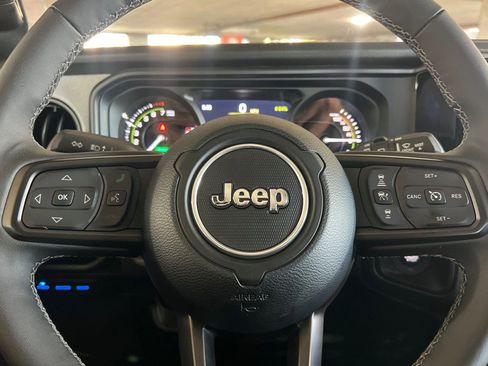 Used 2025 Jeep Wrangler Unlimited Sport S 4xe AWD/4WD image 23