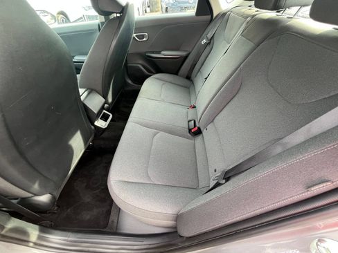 Used 2025 Kia K4 FWD image 25