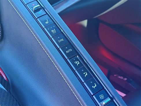 Used 2020 Chevrolet Corvette 2LT w/ 2LT Preferred Equipment Group image 27