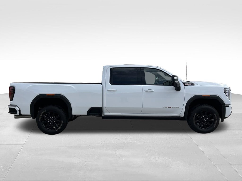 Used 2024 GMC Sierra 3500 AT4 w/ AT4 Premium Plus Package AWD/4WD image 10