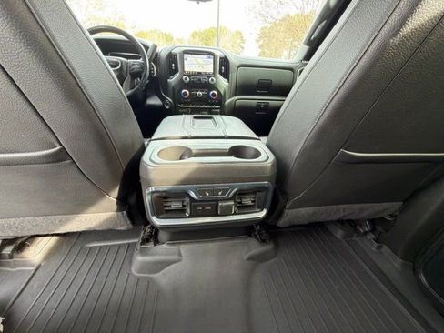 Used 2021 GMC Sierra 2500 Denali w/ Technology Package AWD/4WD image 9