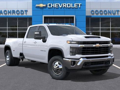 New 2026 Chevrolet Silverado 3500 LT w/ Safety Package AWD/4WD image 7