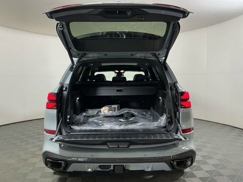 New 2026 BMW X5 xDrive40i w/ M Sport Package image 31