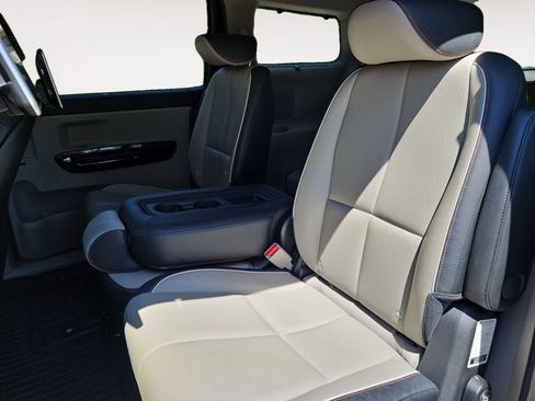 Used 2020 Kia Sedona SX FWD image 13