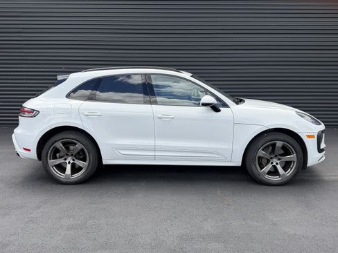 Used 2023 Porsche Macan Turbo AWD/4WD image 8