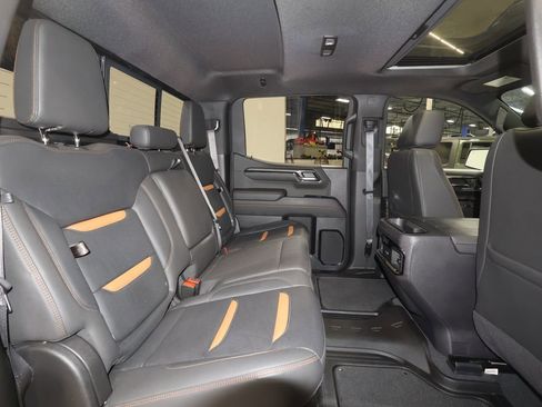 Certified 2024 GMC Sierra 1500 AT4 w/ Technology Package image 27