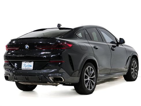 Used 2022 BMW X6 M50i w/ Executive Package AWD/4WD image 7