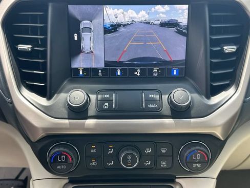 Certified 2022 GMC Acadia Denali w/ Denali Ultimate Package FWD image 14