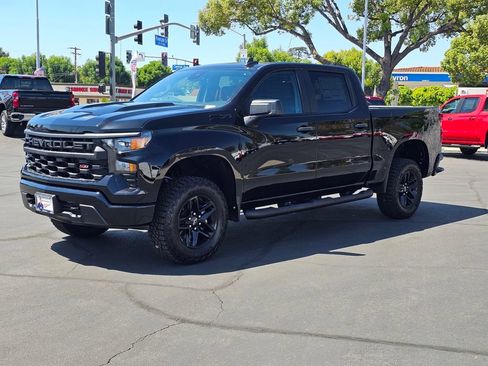 New 2026 Chevrolet Silverado 1500 Custom Trail Boss AWD/4WD image 3