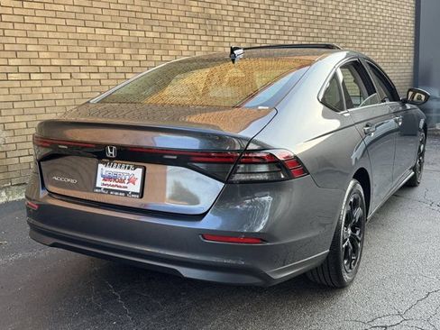Used 2025 Honda Accord SE image 22