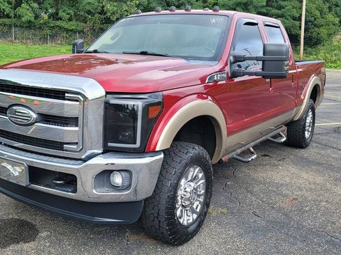 Used 2014 Ford F250 Lariat w/ FX4 Off-Road Package AWD/4WD image 3