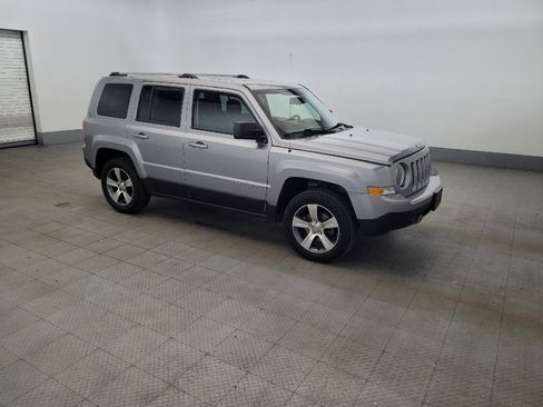 Used 2017 Jeep Patriot High Altitude AWD/4WD image 11