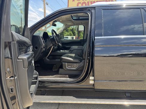 Used 2018 Ford Expedition Max Platinum AWD/4WD image 12