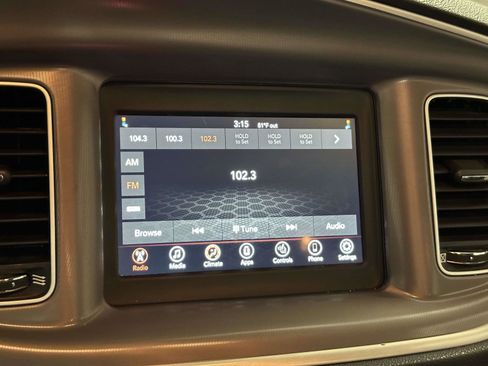 Used 2022 Dodge Charger SXT w/ Leather Interior Group image 30