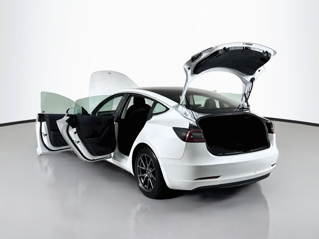 Used 2019 Tesla Model 3 Standard Range RWD image 23